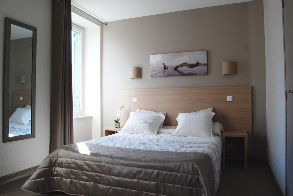 Logis Hotel Restaurant Du Midi - Rodez Centre Екстер'єр фото