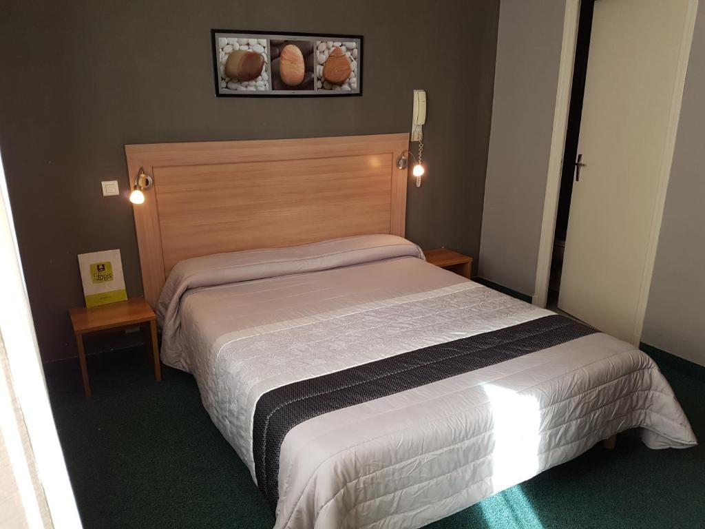 Logis Hotel Restaurant Du Midi - Rodez Centre Екстер'єр фото