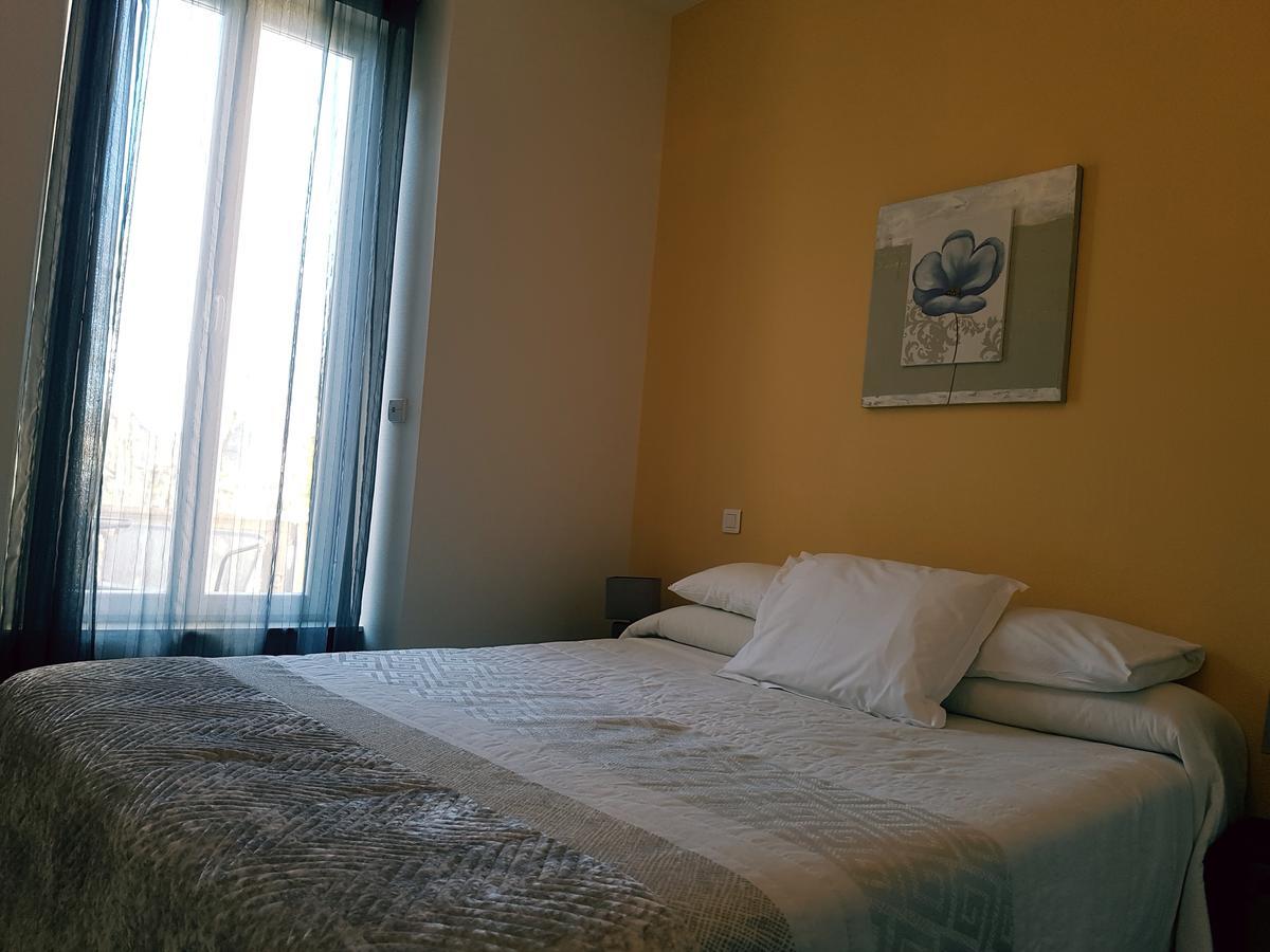 Logis Hotel Restaurant Du Midi - Rodez Centre Екстер'єр фото